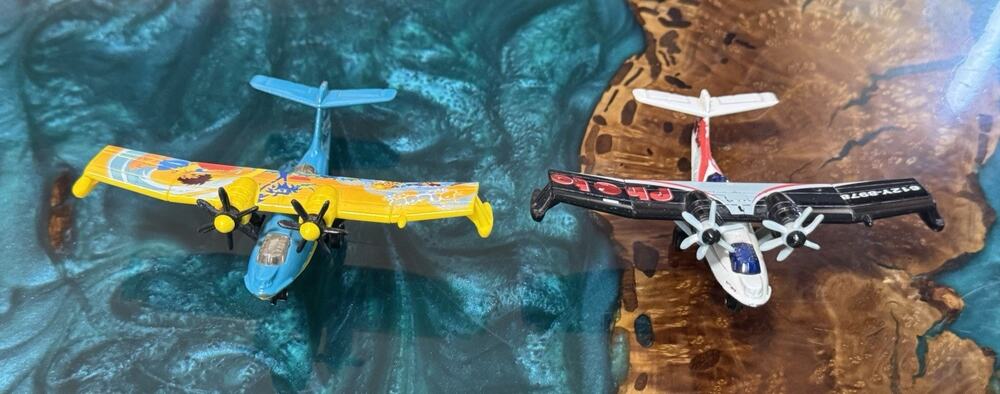 Two Matchbox Mattel 2006 Hydro Prop Island Air Airplane - Diecast Model Planes